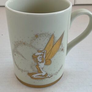VINTAGE TINKER BELL WALT DISNEY GALLERY STORE IVORY WITH GOLD GRAPHICS MUG EUC